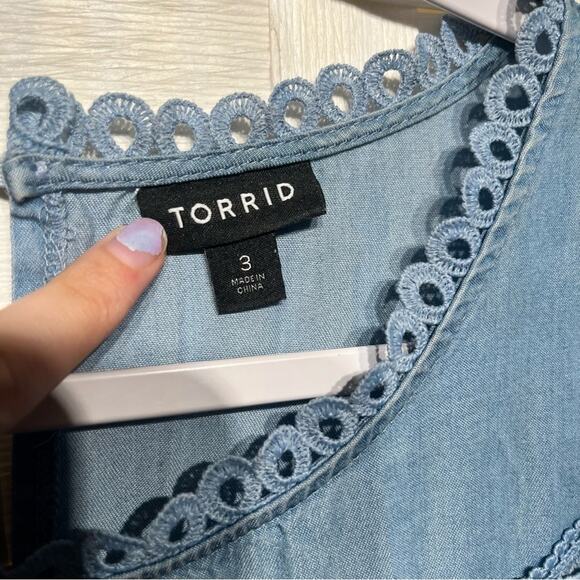 Torrid Flutter Blouse Denim Medium Wash Women’s Size 3X Feminine Summer Girly - Picture 6 of 10